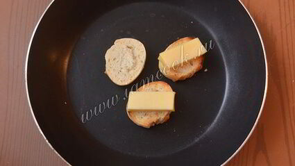 салат с копченой говядиной