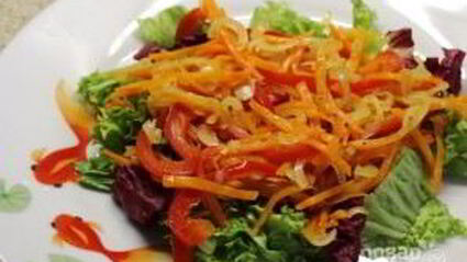 салат с креветками и овощами