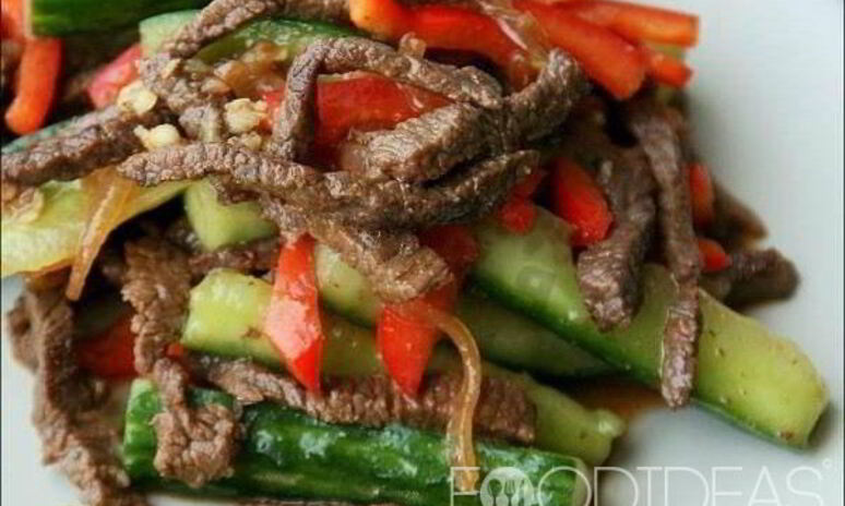 Рецепт салат с отварной говядиной и болгарским перцем и огурцом