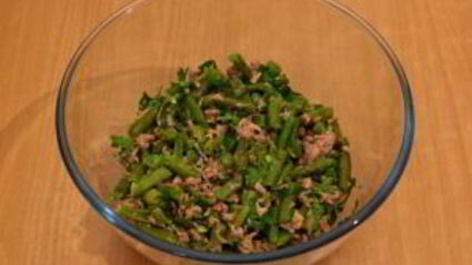 салат с тунцом и стручковой фасолью