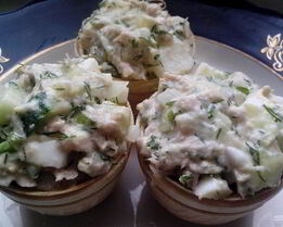 Салат с тунцом в тарталетках