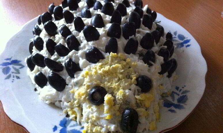 Рецепт слоеный салат ежик