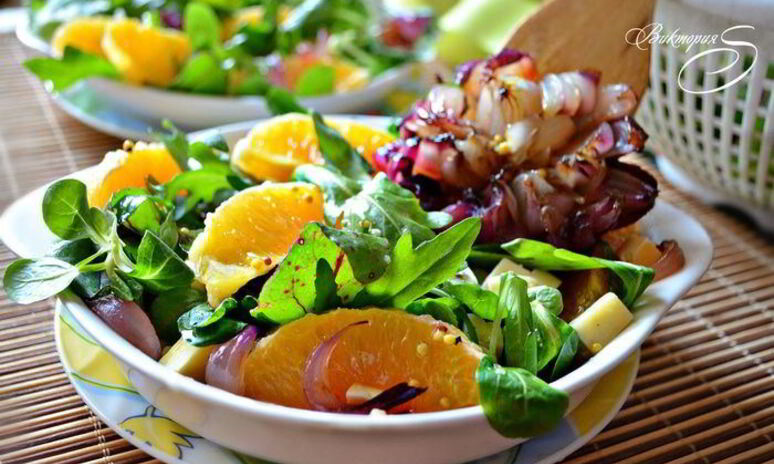 Рецепт зеленый салат с апельсином с пикантной заправкой