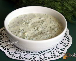 Йогуртовый соус с фетой и маслинами