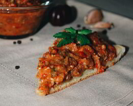 Сербский соус с запеченными овощами