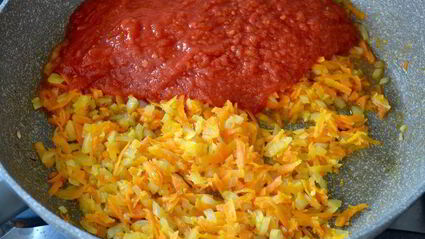 тунцовый соус с томатами