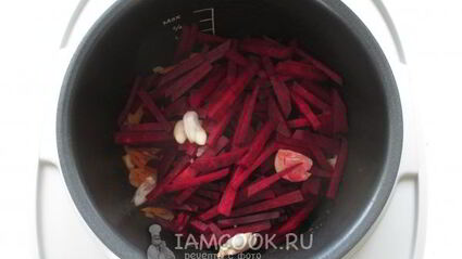 борщ с фрикадельками в мультиварке