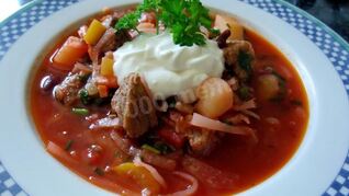 Борщ с картофелем томатами и фасолью