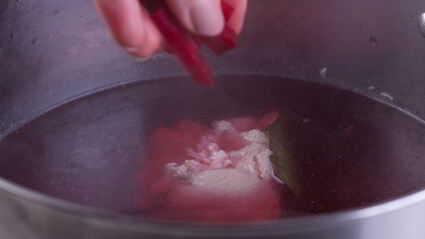 борщ с куриной грудкой и грибами