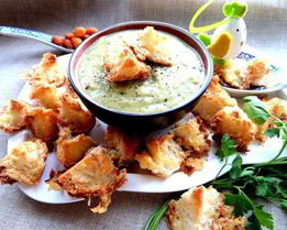 Чесночный французский суп с крутонами