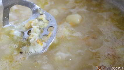 гороховый суп с копченостями