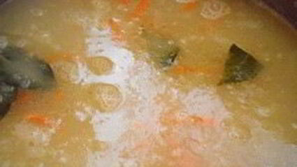 гороховый суп с копчеными ребрышками