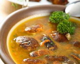 Грибной суп с панчеттой и перловой крупой