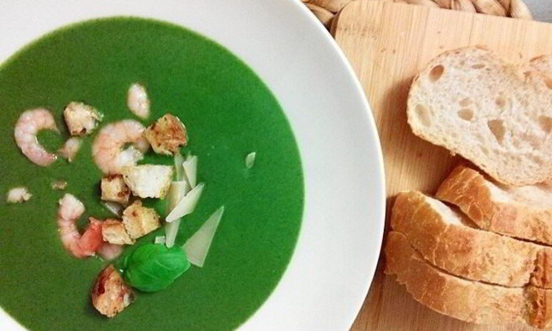 Рецепт крем-суп из шпината с креветками