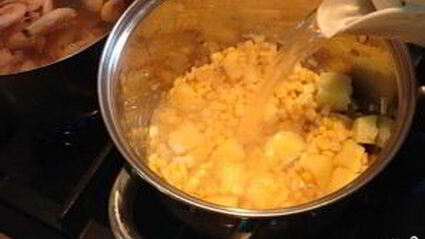 кукурузный крем-суп с креветками