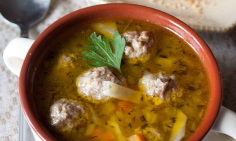 Рецепт сельдерейный суп с фрикадельками из индейки