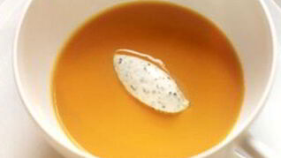 Морковный суп-пюре с ароматным муссом