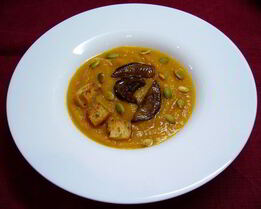 Постный суп-пюре из тыквы с белыми грибами