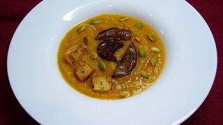 Постный суп-пюре из тыквы с белыми грибами