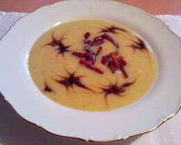 Суп-пюре из айвы с бальзамическим уксусом