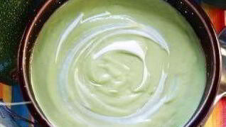 Суп-пюре из авокадо с кабачком