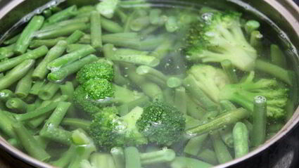 суп-пюре из брокколи и зеленой фасоли