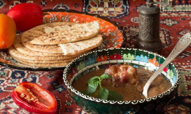 Рецепт суп-пюре из фасоли с беконом и черносливом