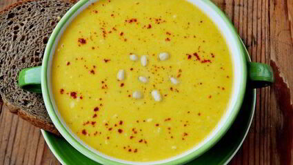 суп-пюре из тыквы с тахиной