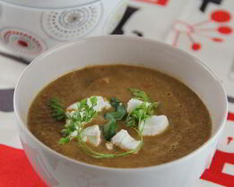 Суп-пюре с запеченными баклажанами, помидорами и грибами