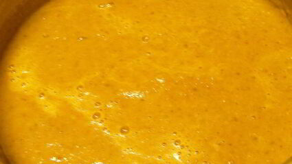 суп-пюре с запеченными баклажанами, помидорами и грибами