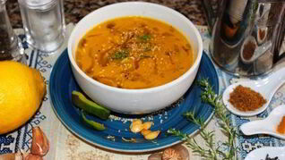 Тыквенный суп-пюре с манго и зеленым чаем