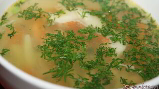 Суп с форелью и морским окунем