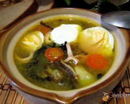 Суп с кальмарами и морской капустой