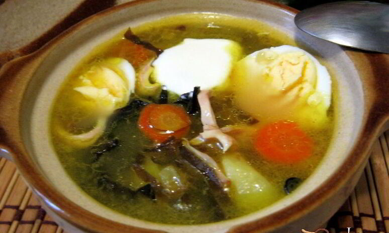 Рецепт суп с кальмарами и морской капустой