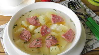 Суп с копченой колбасой
