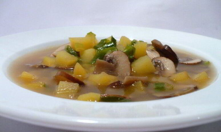 Рецепт весенний суп с коричневыми шампиньонами и картофелем
