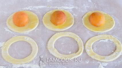 абрикосовые слойки