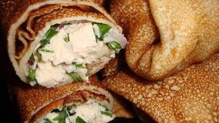 Блинчики, фаршированные курицей и грибами