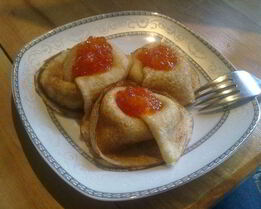 Блинчики с красной икрой