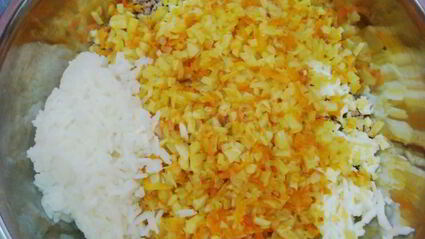 блинчики с мясом, морковью и капустой