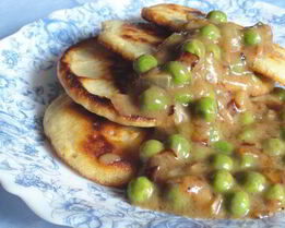 Блины на пиве с зеленым горошком