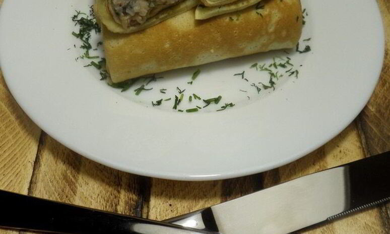 Рецепт блины на сыворотке с тунцом и рисом