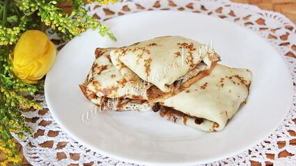 блины с курицей и грибами