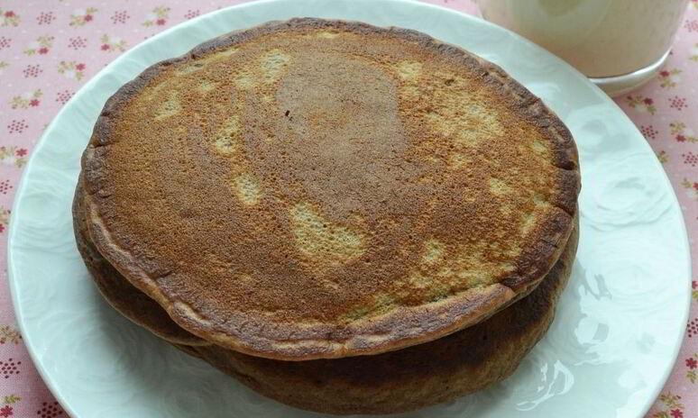 Рецепт шоколадные панкейки с бананом