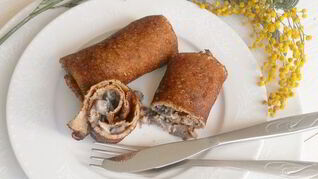 Заварные гречневые блины с шампиньонами