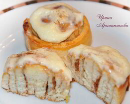 Булочки с корицей и сливочной заливкой
