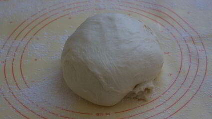 булочки с корицей в сметанной заливке