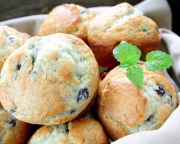 Булочки с орехами и сухофруктами