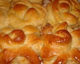 Булочки с творогом из дрожжевого теста