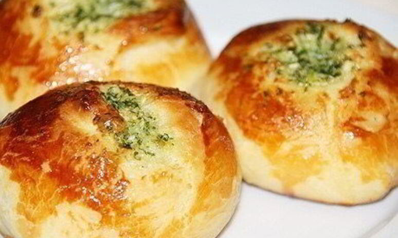 Рецепт чесночные булочки с зеленью